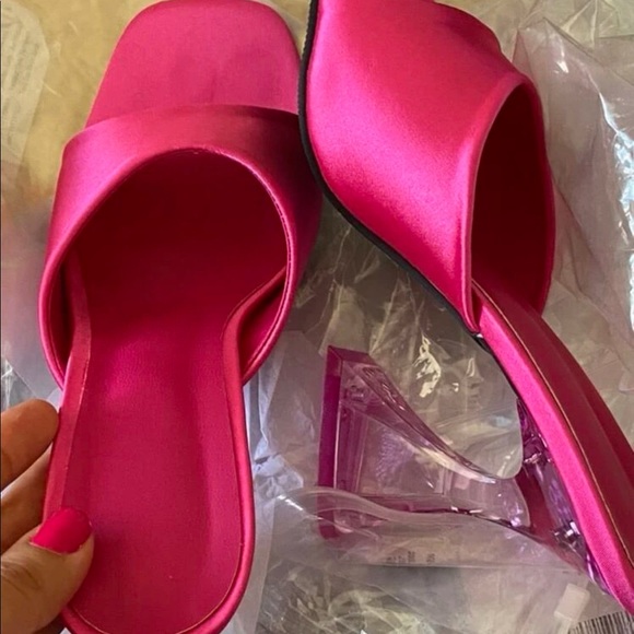 Satin Sculptural Heeled Mule Sandals - Picture 4 of 9